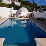 - Zeezicht, Zwembad Vila Nerja