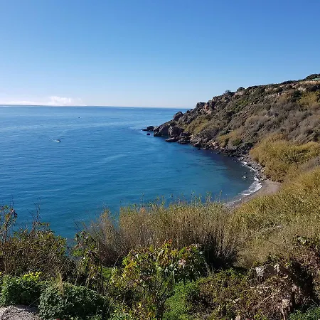 - Zeezicht, Zwembad فيلة *