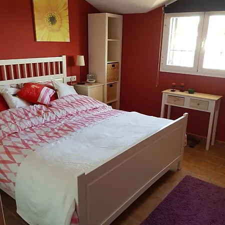 - Zeezicht, Zwembad Villa Nerja