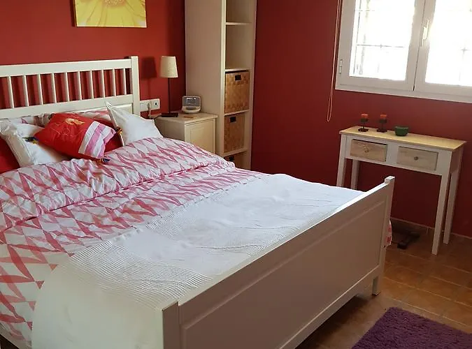 - Zeezicht, Zwembad فيلة نيرخا